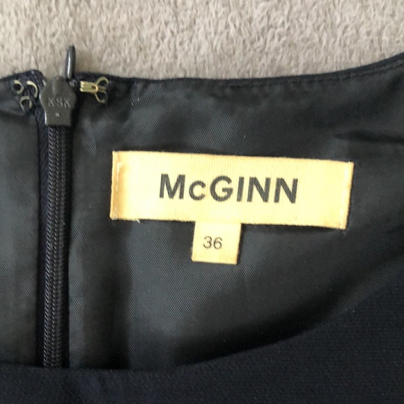 McGinn Classic Navy Blue Shift Dress Size 36 (6) - Picture 3 of 8